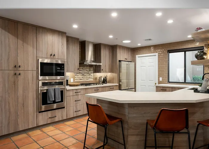 Exclusive Boulders Retreat Near Downtown Hiking Scenic Views. *