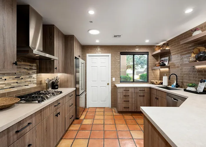 Exclusive Boulders Retreat Near Downtown Hiking Scenic Views. Villa *