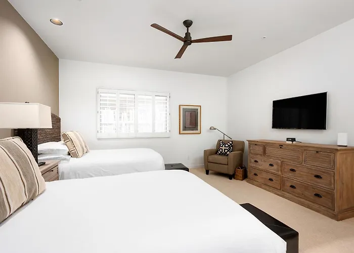 Exclusive Boulders Retreat Near Downtown Hiking Scenic Views. Villa
