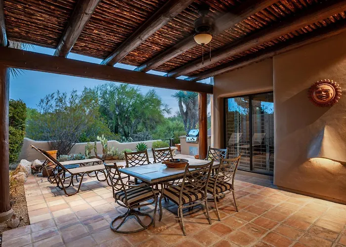 Exclusive Boulders Retreat Near Downtown Hiking Scenic Views. Cave Creek